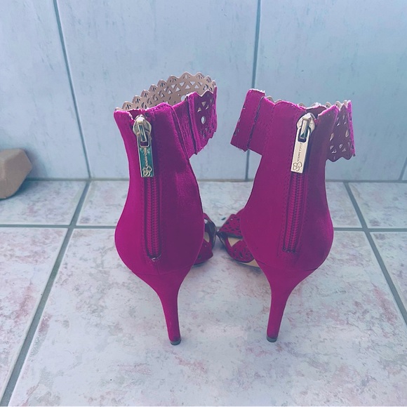 Elegant, fuchsia, Jessica Simpson women’s 
high heels sandals. - Picture 4 of 5